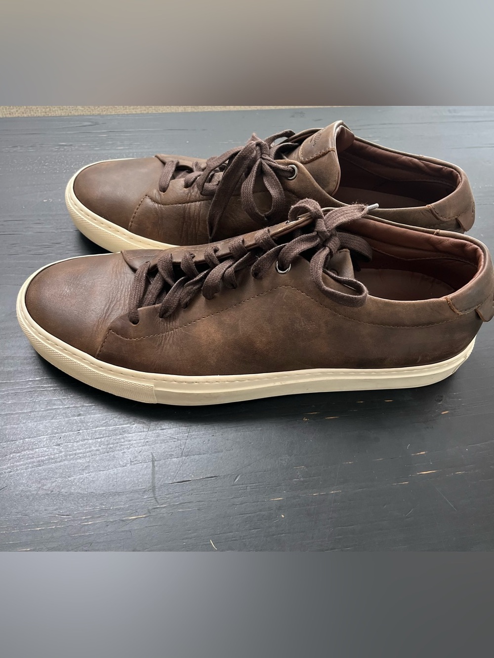 Good Man Brand Edge Court Italian
Leather Sneakers Brown Men's. Size 9